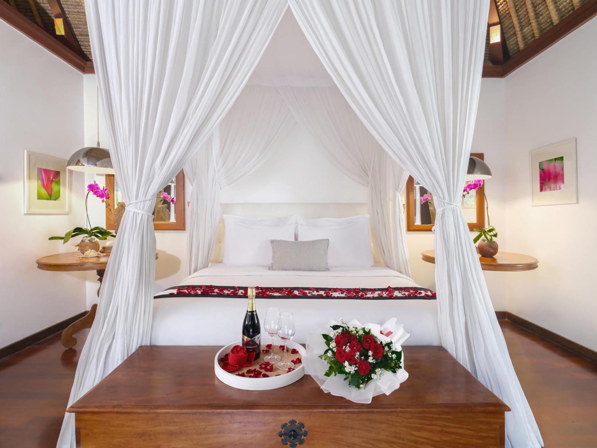 The One Boutique Villa Семиньяк Экстерьер фото