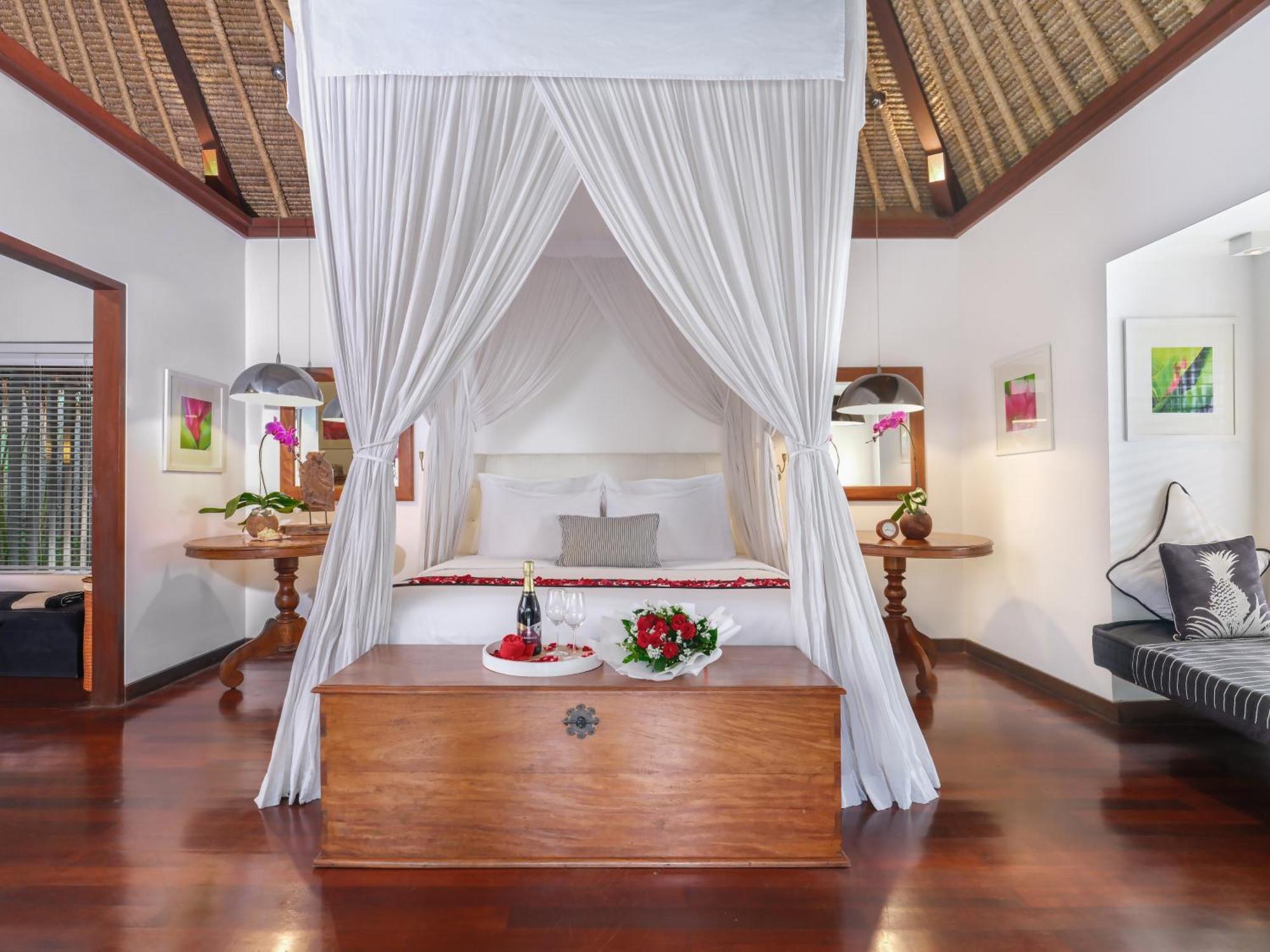 The One Boutique Villa Семиньяк Экстерьер фото