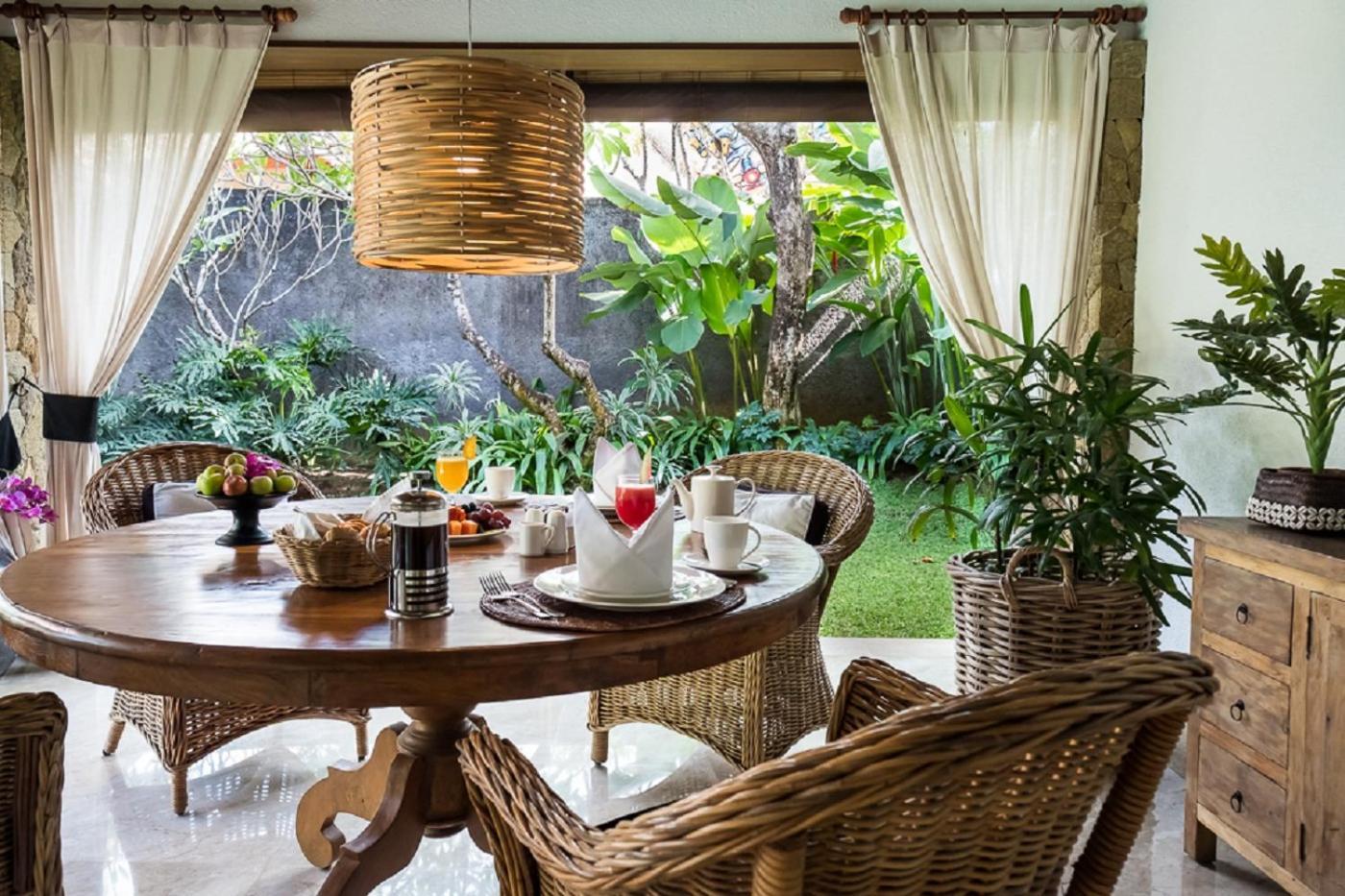 The One Boutique Villa Семиньяк Экстерьер фото